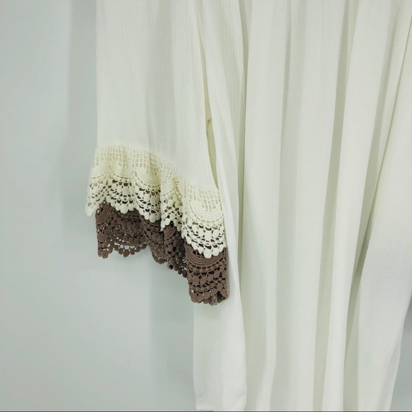 Umgee Off The Shoulder Crochet Bell Sleeve Top SM - Picture 5 of 6